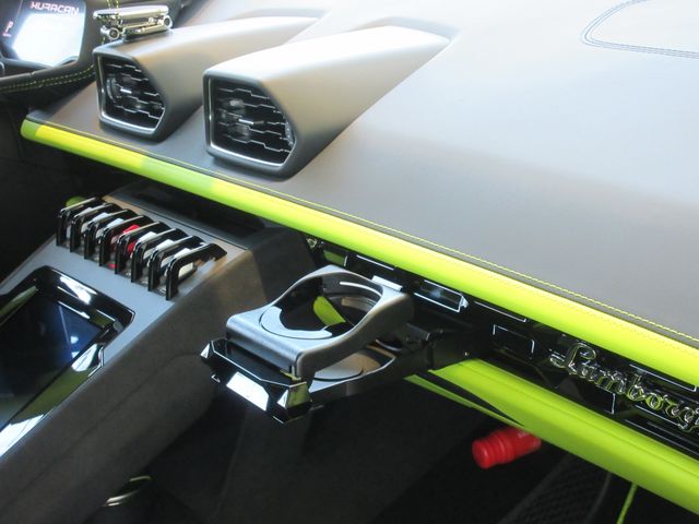LAMBORGHINI HURACAN 2024 Image 31