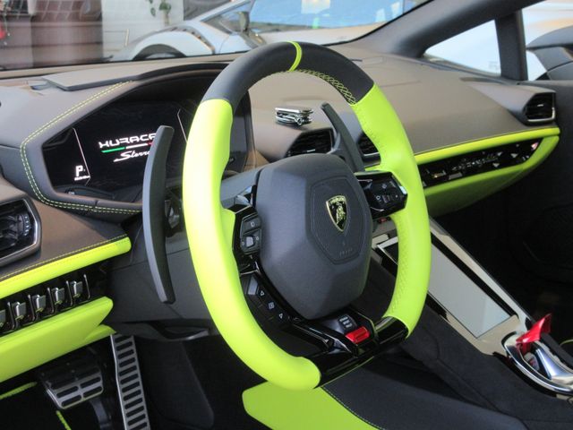 LAMBORGHINI HURACAN 2024 Image 31