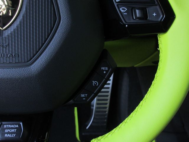 LAMBORGHINI HURACAN 2024 Image 31