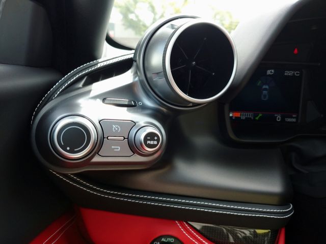 FERRARI F8 TRIBUTO 2020 Image 31