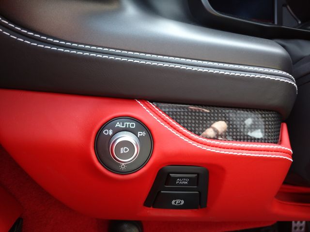 FERRARI F8 TRIBUTO 2020 Image 31