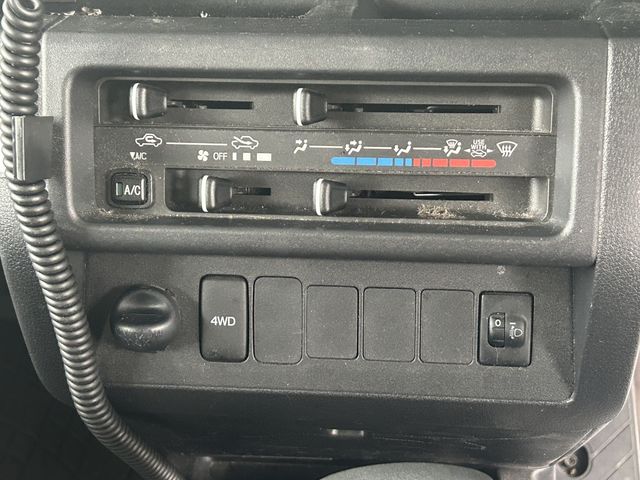 DAIHATSU HIJET TRUCK 4WD 2019 Image 31