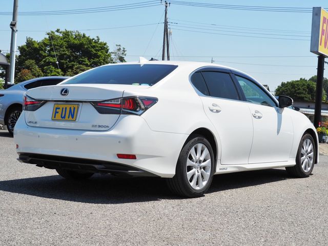 TOYOTA LEXUS GS300H 2017 Image 31