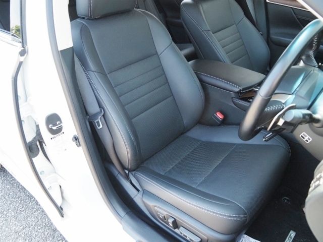 TOYOTA LEXUS GS300H 2017 Image 31