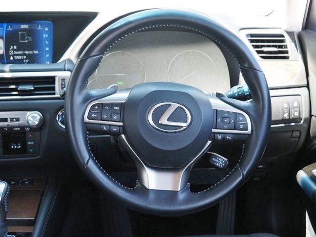 TOYOTA LEXUS GS300H 2017 Image 31