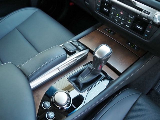 TOYOTA LEXUS GS300H 2017 Image 31