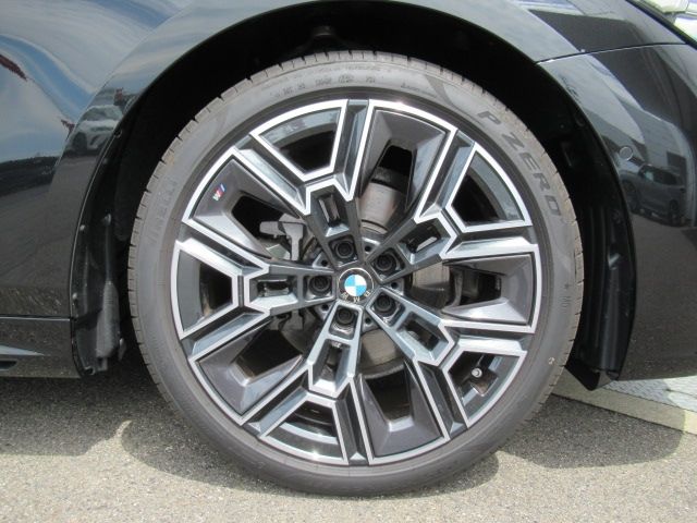 BMW 5SERIES TOURING 2024 Image 31