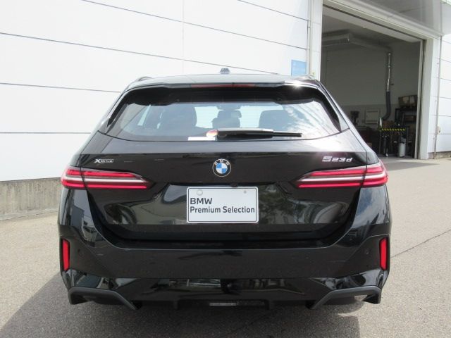 BMW 5SERIES TOURING 2024 Image 31