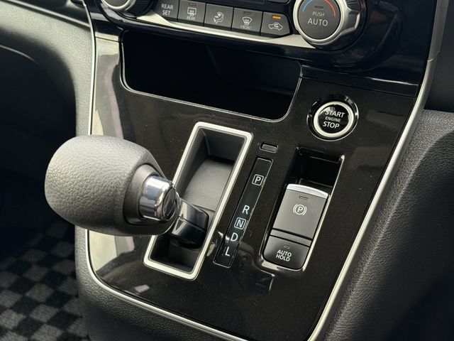 NISSAN SERENA  S-HYBRID 2022 Image 31