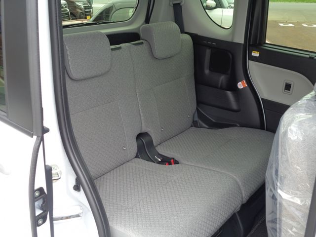 DAIHATSU TANTO 4WD 2024 Image 31