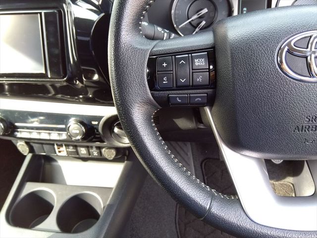 TOYOTA HILUX 4WD 2021 Image 31