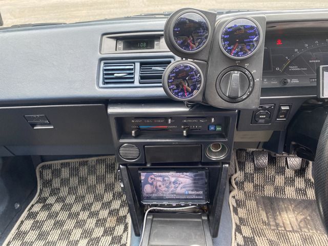 TOYOTA COROLLA LEVIN 1984 Image 31