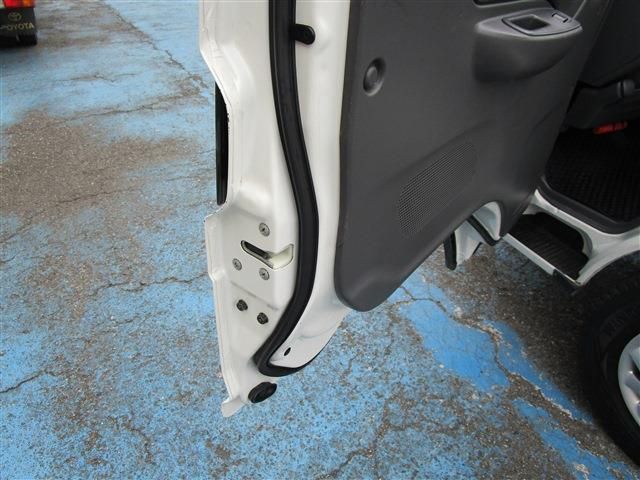 MAZDA BONGO TRUCK 1.15T 2W 2018 Image 31