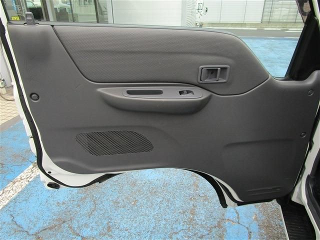 MAZDA BONGO TRUCK 1.15T 2W 2018 Image 31