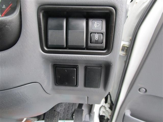 MAZDA BONGO TRUCK 1.15T 2W 2018 Image 31