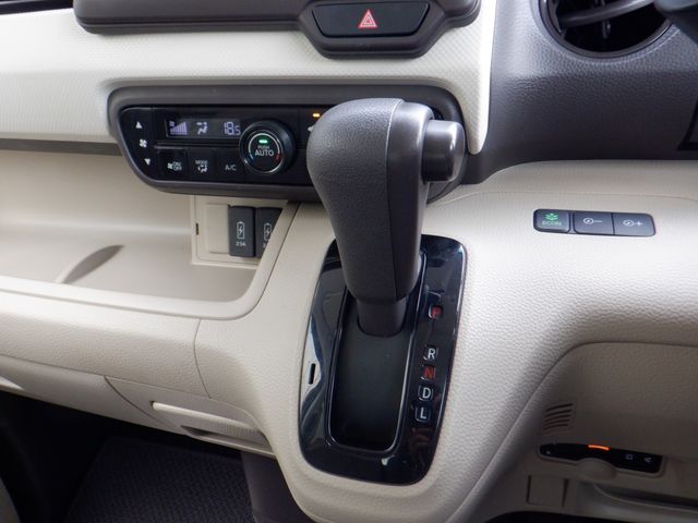 HONDA N BOX 2019 Image 31