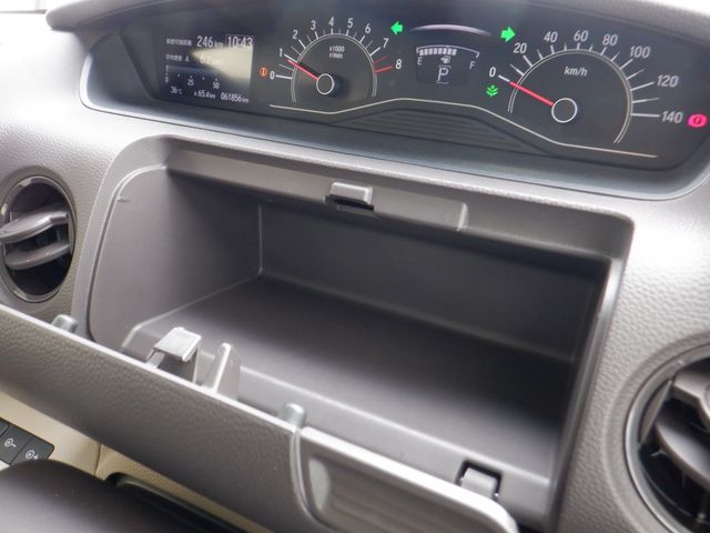 HONDA N BOX 2019 Image 31