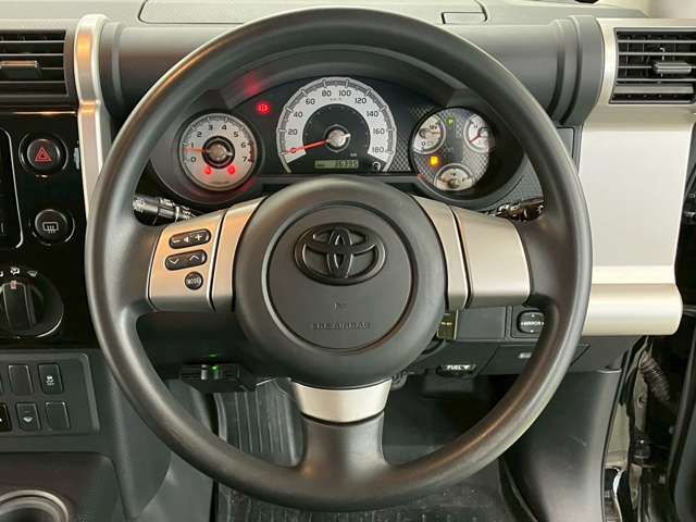 TOYOTA FJ CRUISER 4WD 2017 Image 31