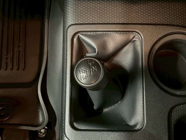 TOYOTA FJ CRUISER 4WD 2017 Image 31