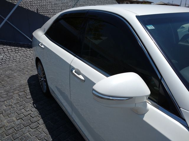 TOYOTA CROWN MAJESTA HYBRID 2016 Image 31