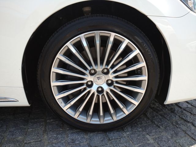 TOYOTA CROWN MAJESTA HYBRID 2016 Image 31