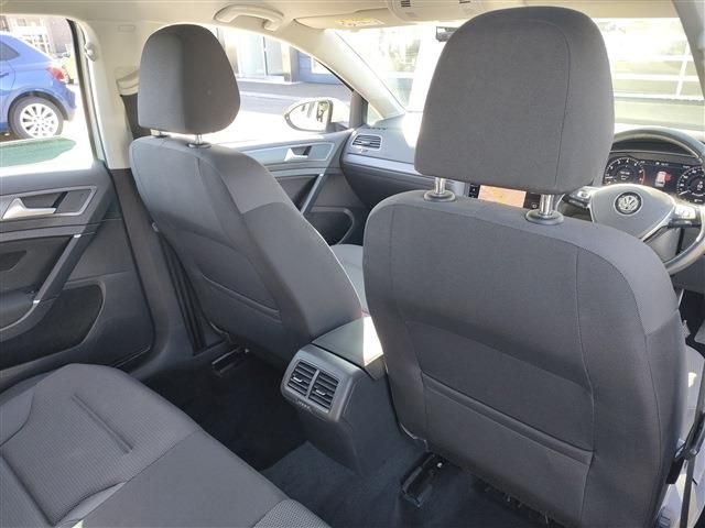 VOLKSWAGEN GOLF VARI 2020 Image 31