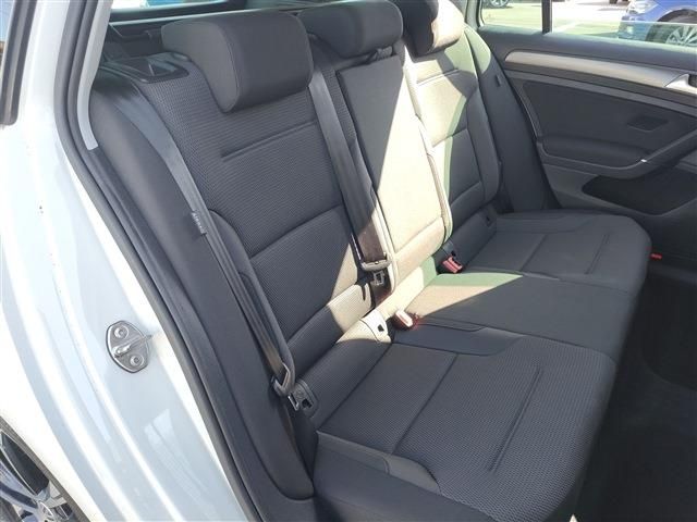 VOLKSWAGEN GOLF VARI 2020 Image 31