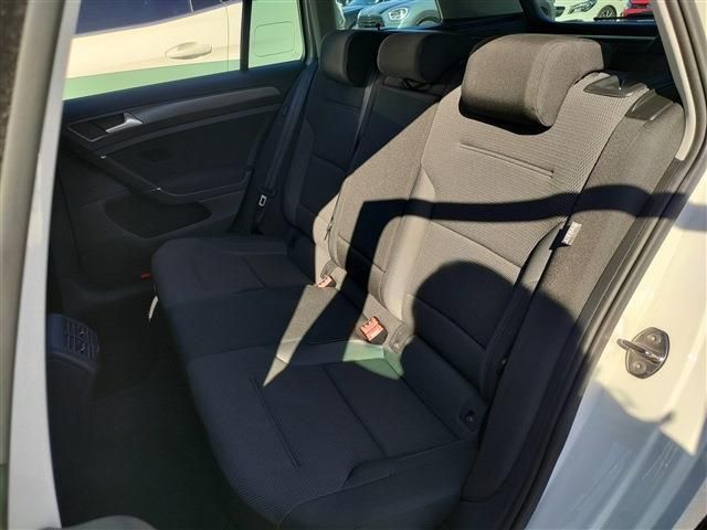 VOLKSWAGEN GOLF VARI 2020 Image 31