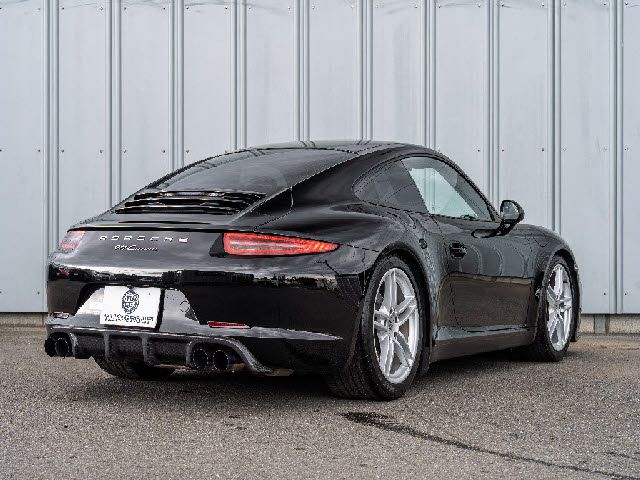 PORSCHE 911 2013 Image 31