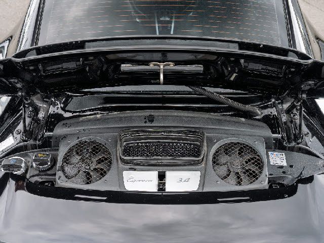 PORSCHE 911 2013 Image 31