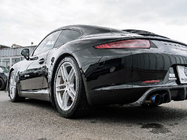 PORSCHE 911 2013 Image 31
