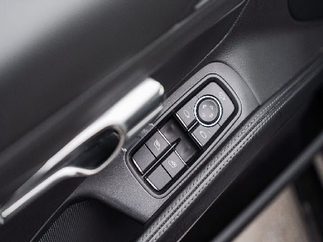 PORSCHE 911 2013 Image 31