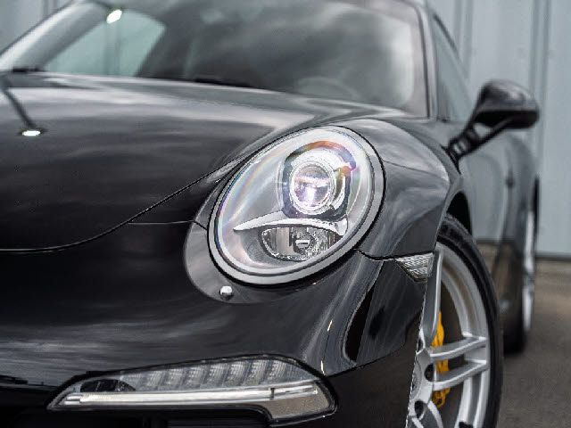 PORSCHE 911 2013 Image 31