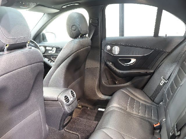 MERCEDES BENZ MERCEDES AMG C CLASS 2018 Image 31