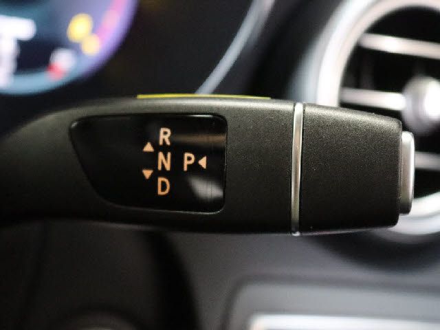 MERCEDES BENZ MERCEDES AMG C CLASS 2018 Image 31