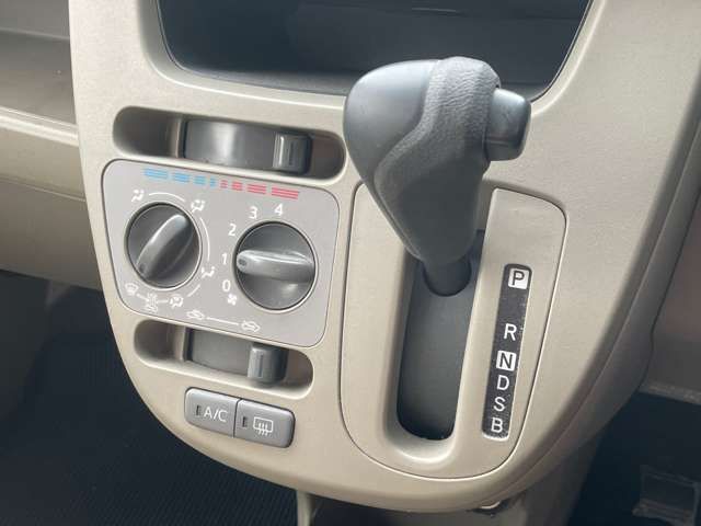 DAIHATSU MOVE 4WD 2014 Image 31