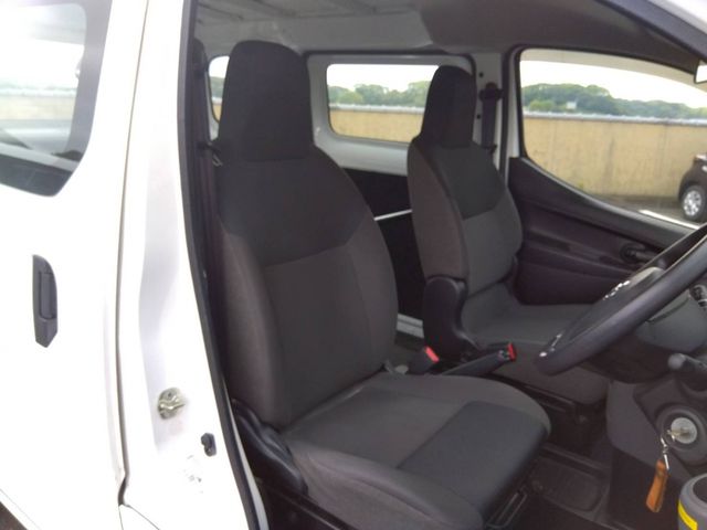 NISSAN NV200 VANETTE VAN 2018 Image 31