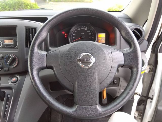 NISSAN NV200 VANETTE VAN 2018 Image 31