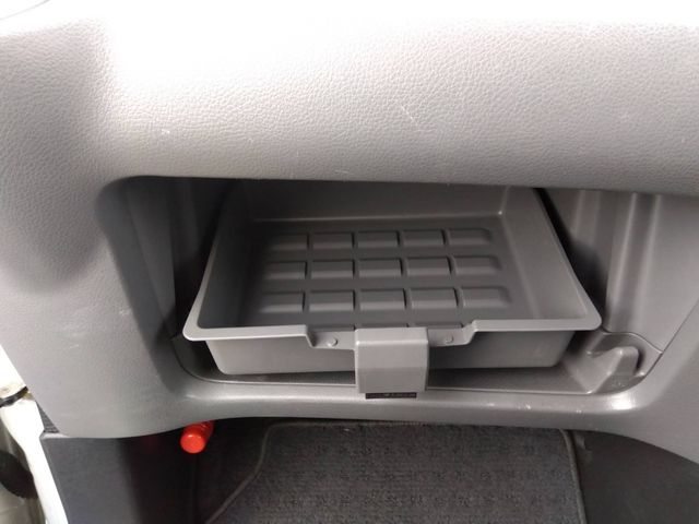 NISSAN NV200 VANETTE VAN 2018 Image 31