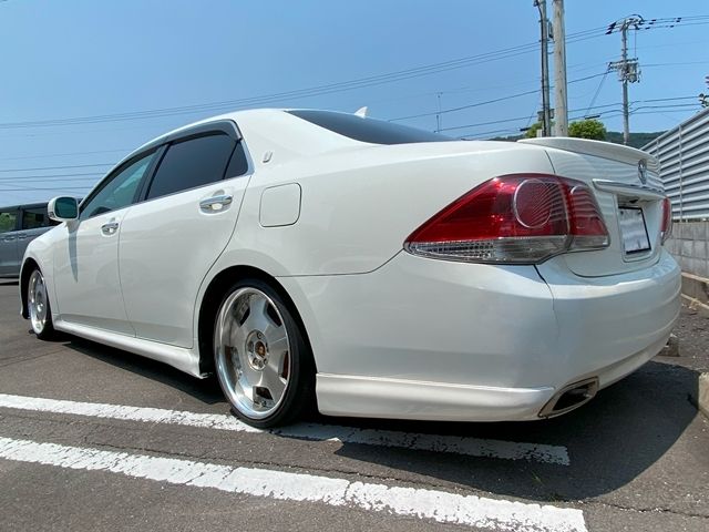 TOYOTA CROWN SEDAN 2012 Image 31
