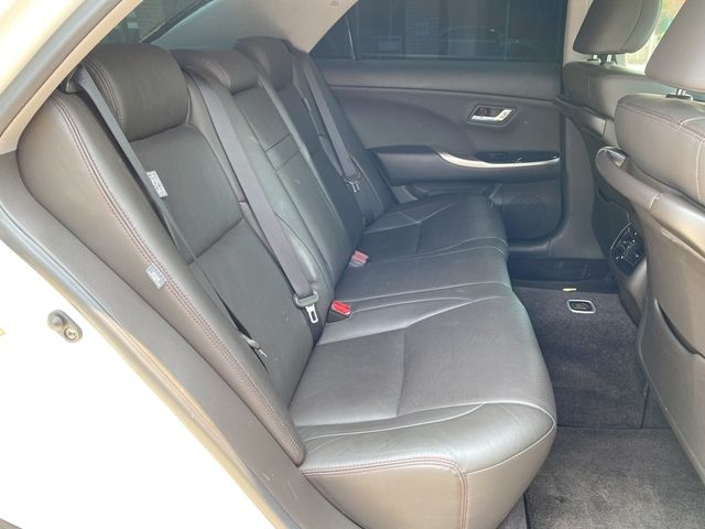 TOYOTA CROWN SEDAN 2012 Image 31