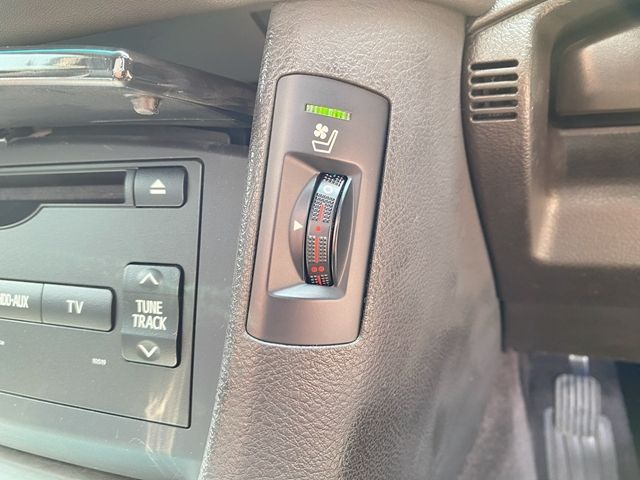 TOYOTA CROWN SEDAN 2012 Image 31