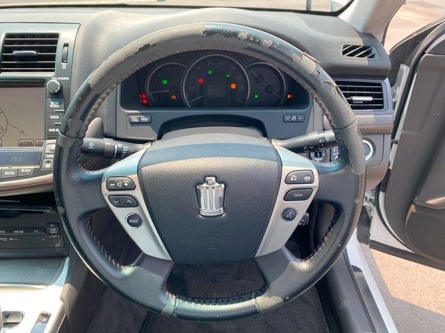 TOYOTA CROWN SEDAN 2012 Image 31