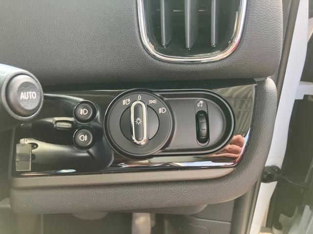 BMW MINI COOPER D CR 2019 Image 31