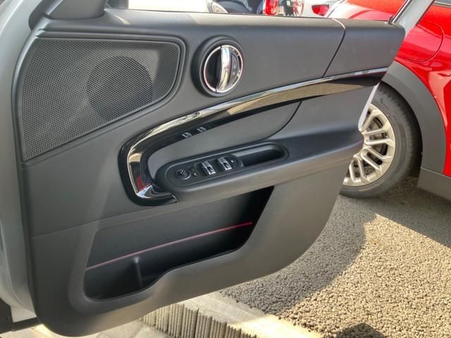 BMW MINI COOPER D CR 2019 Image 31