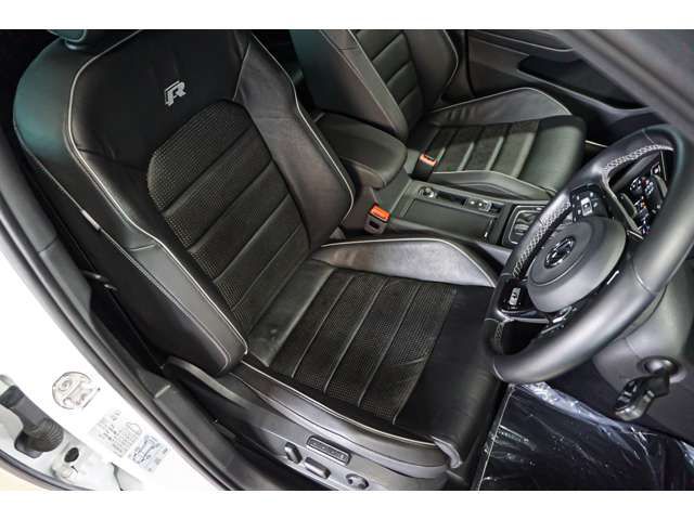 VOLKSWAGEN GOLF R 2018 Image 31