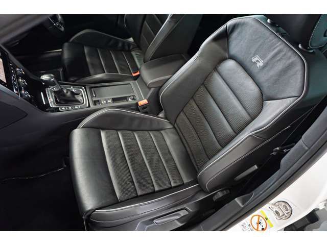 VOLKSWAGEN GOLF R 2018 Image 31