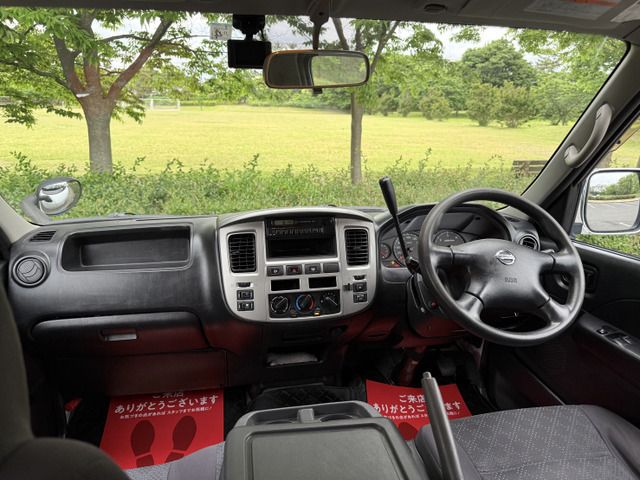 NISSAN CARAVAN VAN 4WD 2011 Image 31