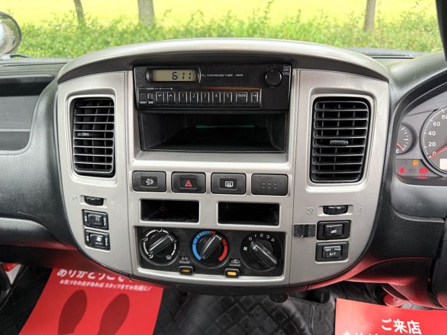 NISSAN CARAVAN VAN 4WD 2011 Image 31
