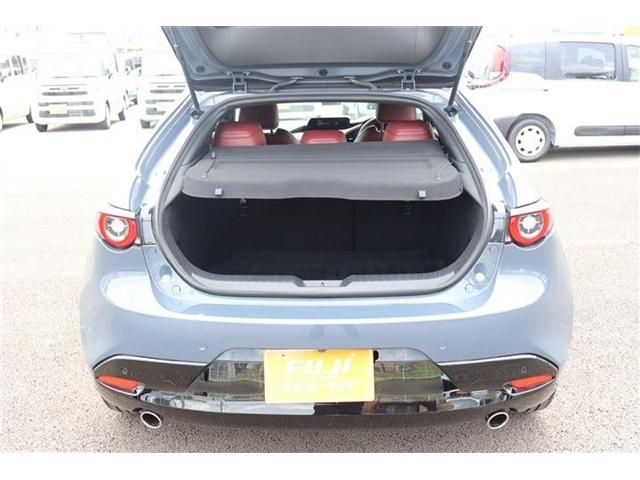 MAZDA 3 FASTBACK 2022 Image 31